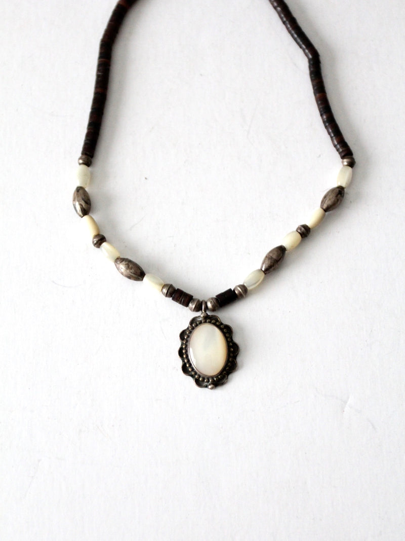 vintage beaded pendant necklace