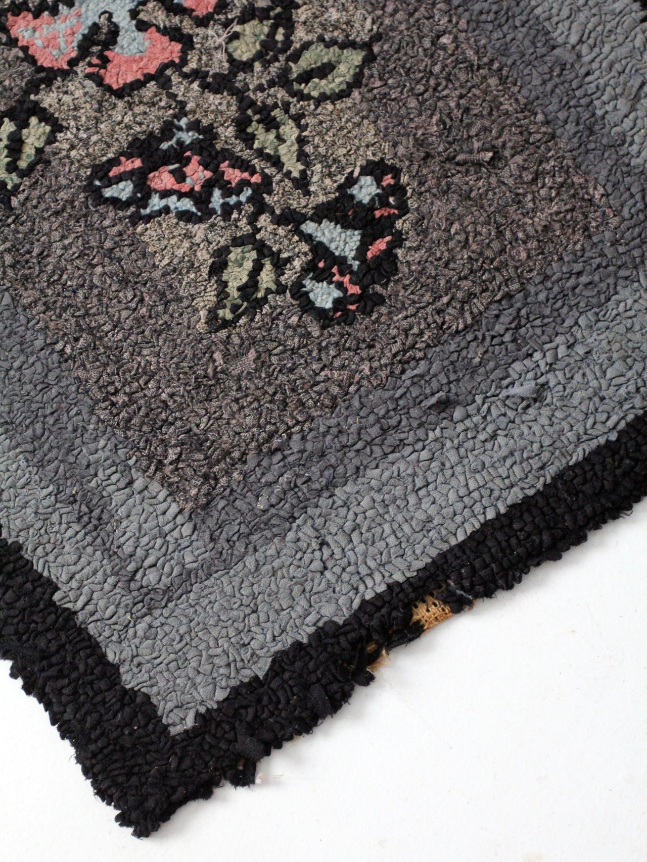 antique hooked rug, 3.5' x 2'