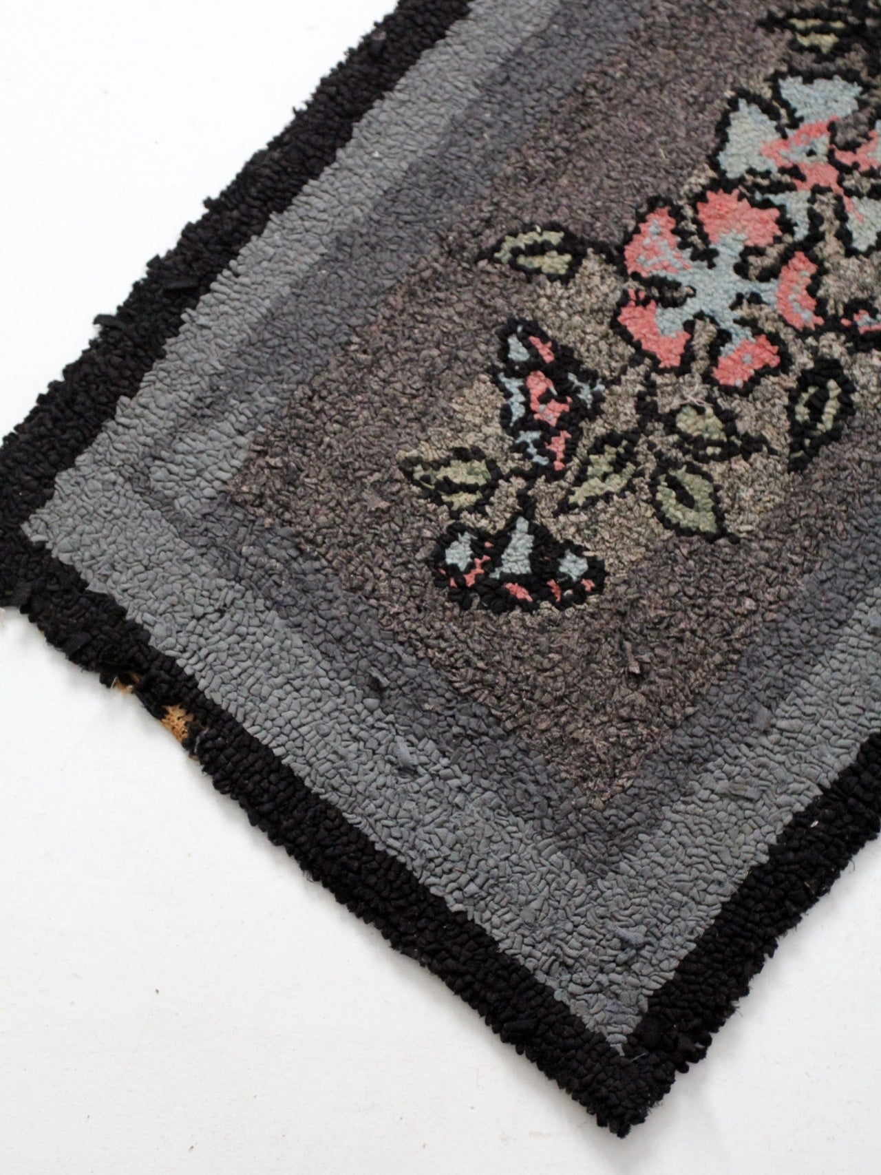 antique hooked rug, 3.5' x 2'