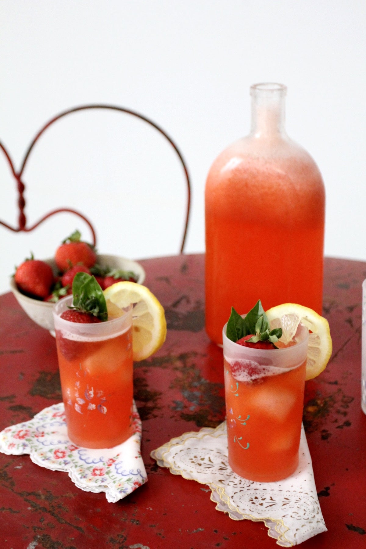 Summer Refresh! Strawberry Lemonade to the Rescue