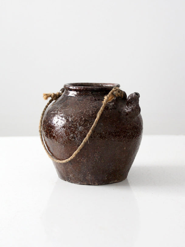 antique American earthenware pot