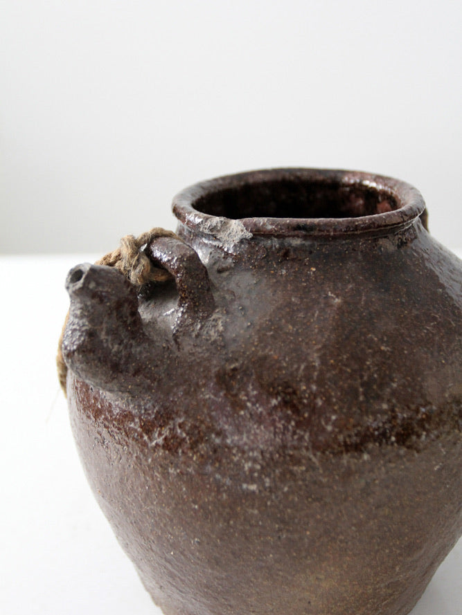 antique American earthenware pot