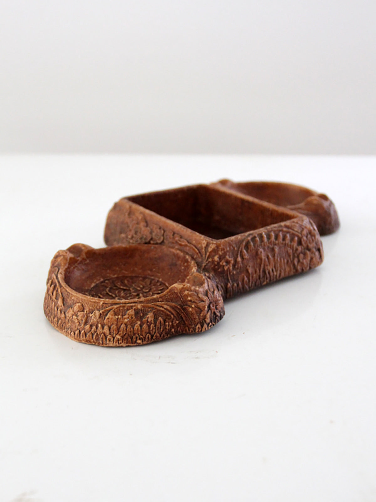 vintage Syroco style floral valet tray
