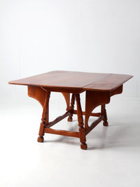 vintage Cushman Colonial Creations dining table