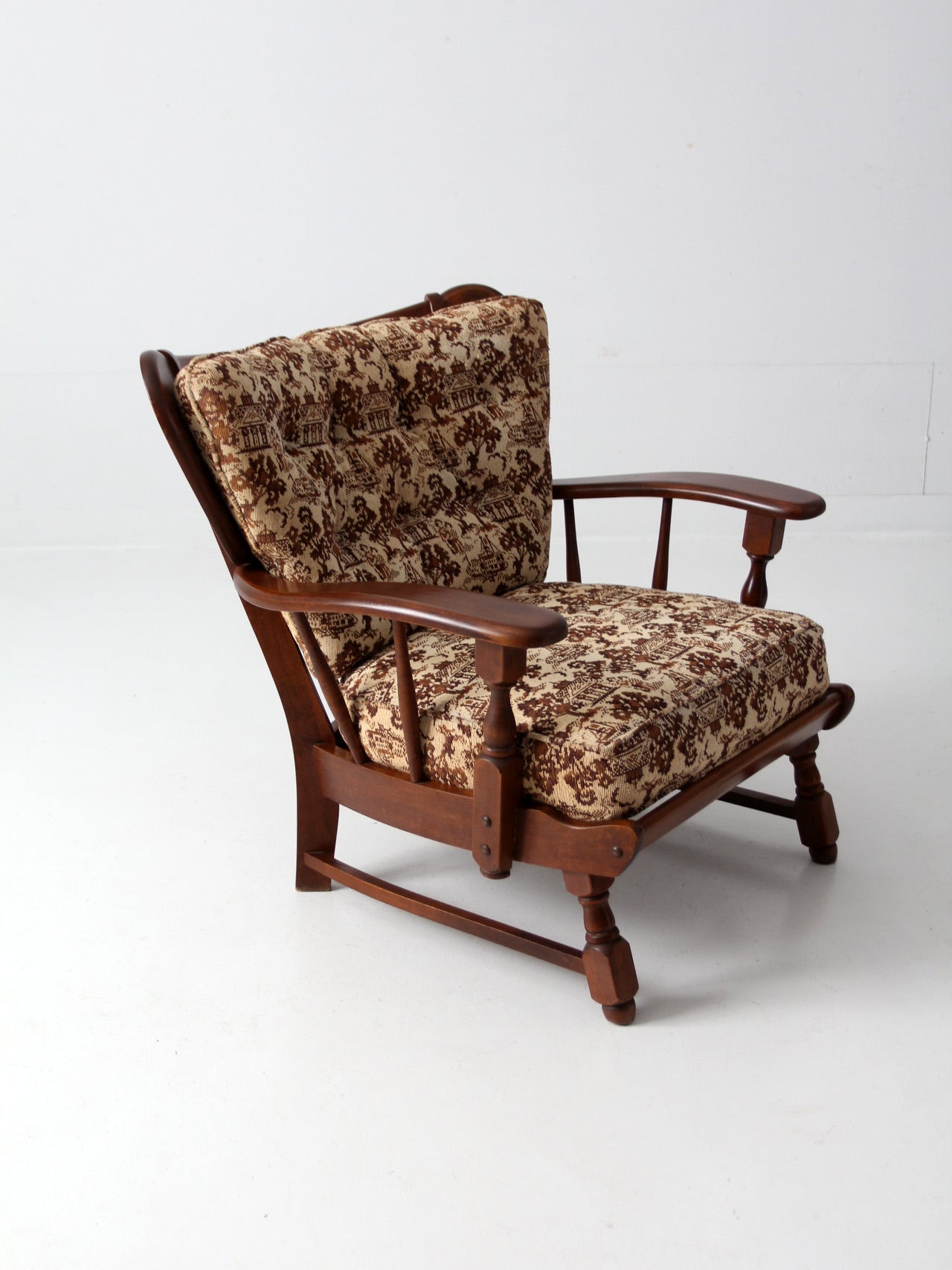 vintage Cushman Colonial Creations arm chair