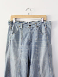 vintage 1970s Levi's panel-seam bell-bottom jeans | 34 x 32