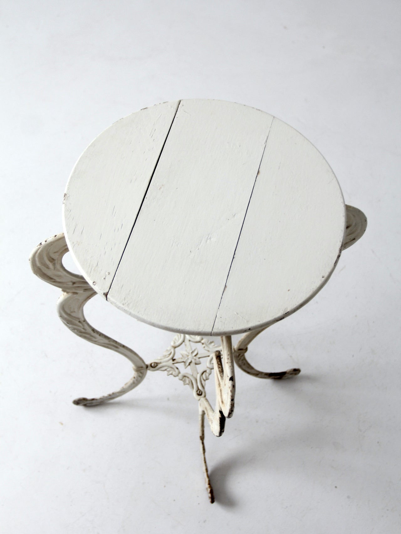 antique Victorian cast iron pedestal table – 86 Vintage