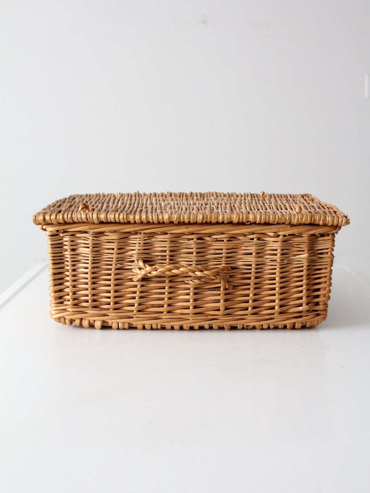 vintage woven basket box with lid