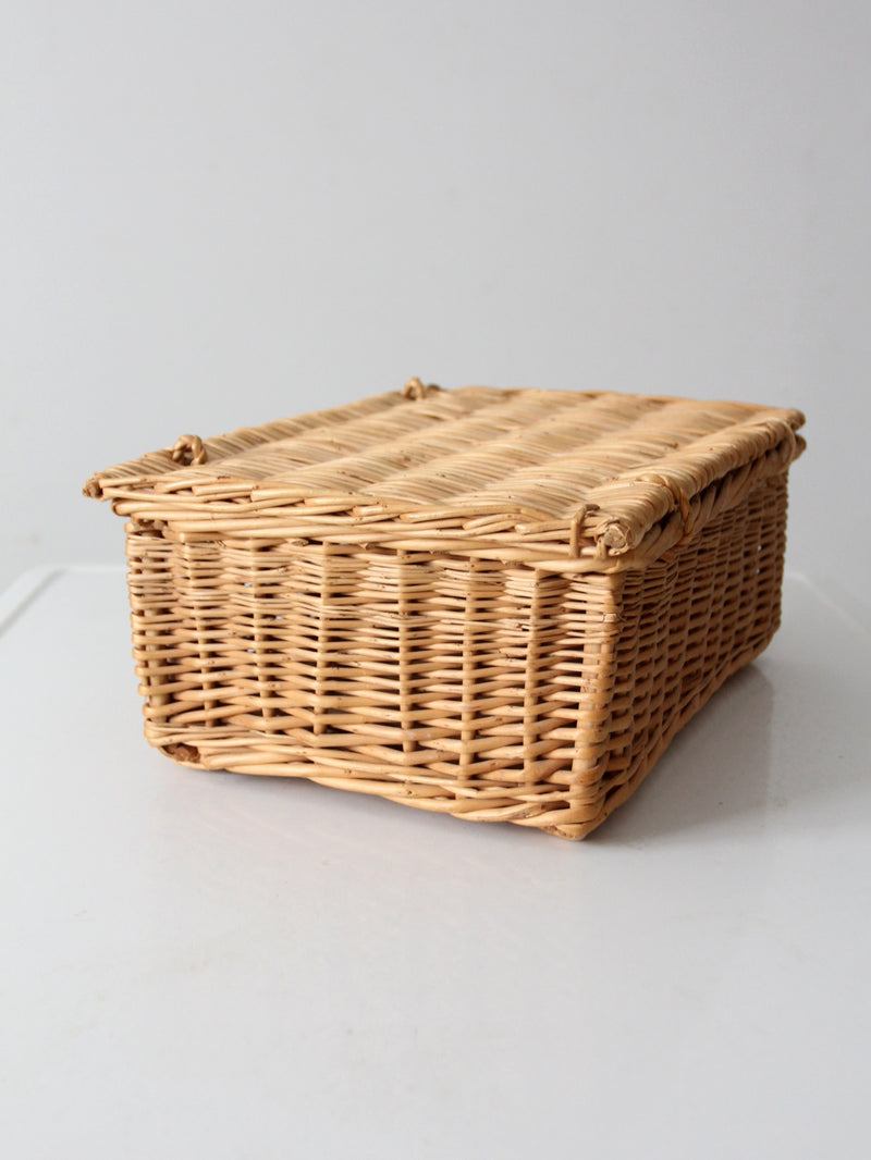 vintage woven basket box with lid