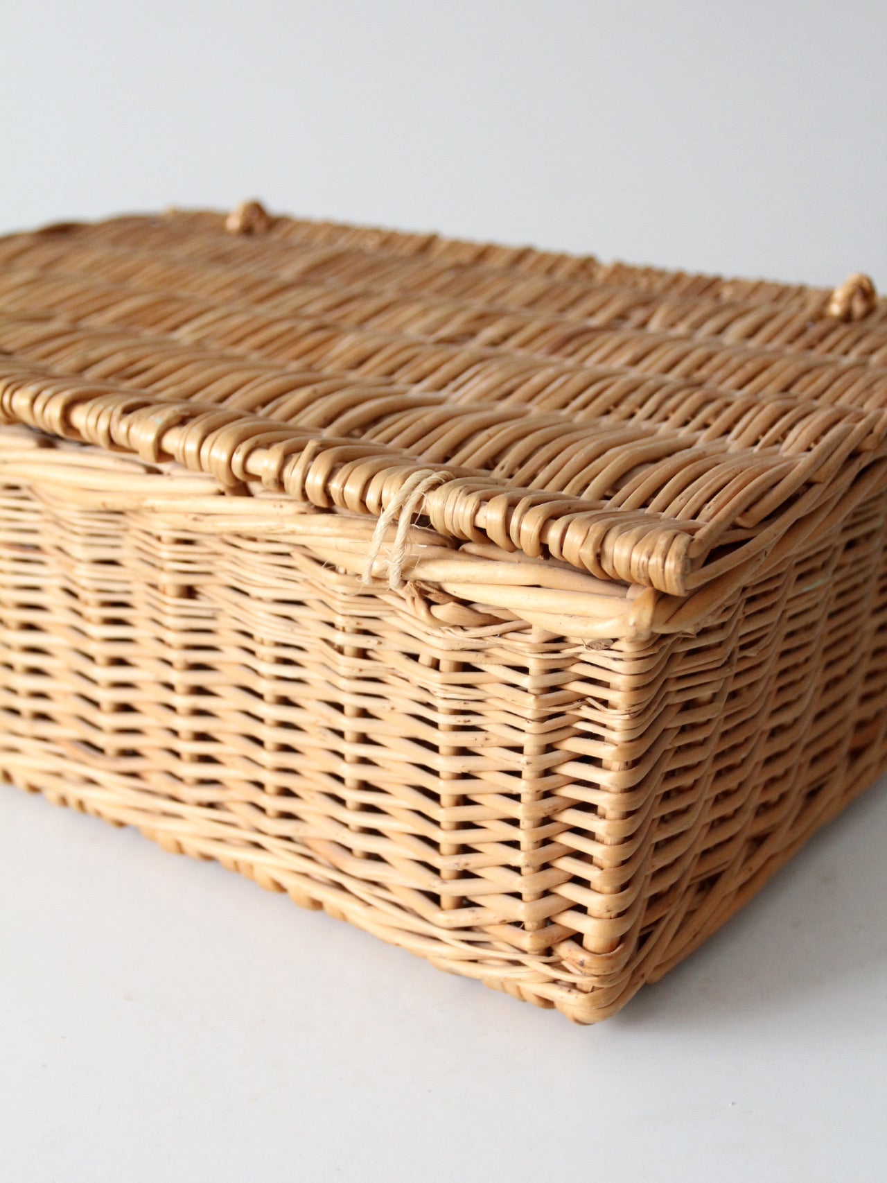 vintage woven basket box with lid