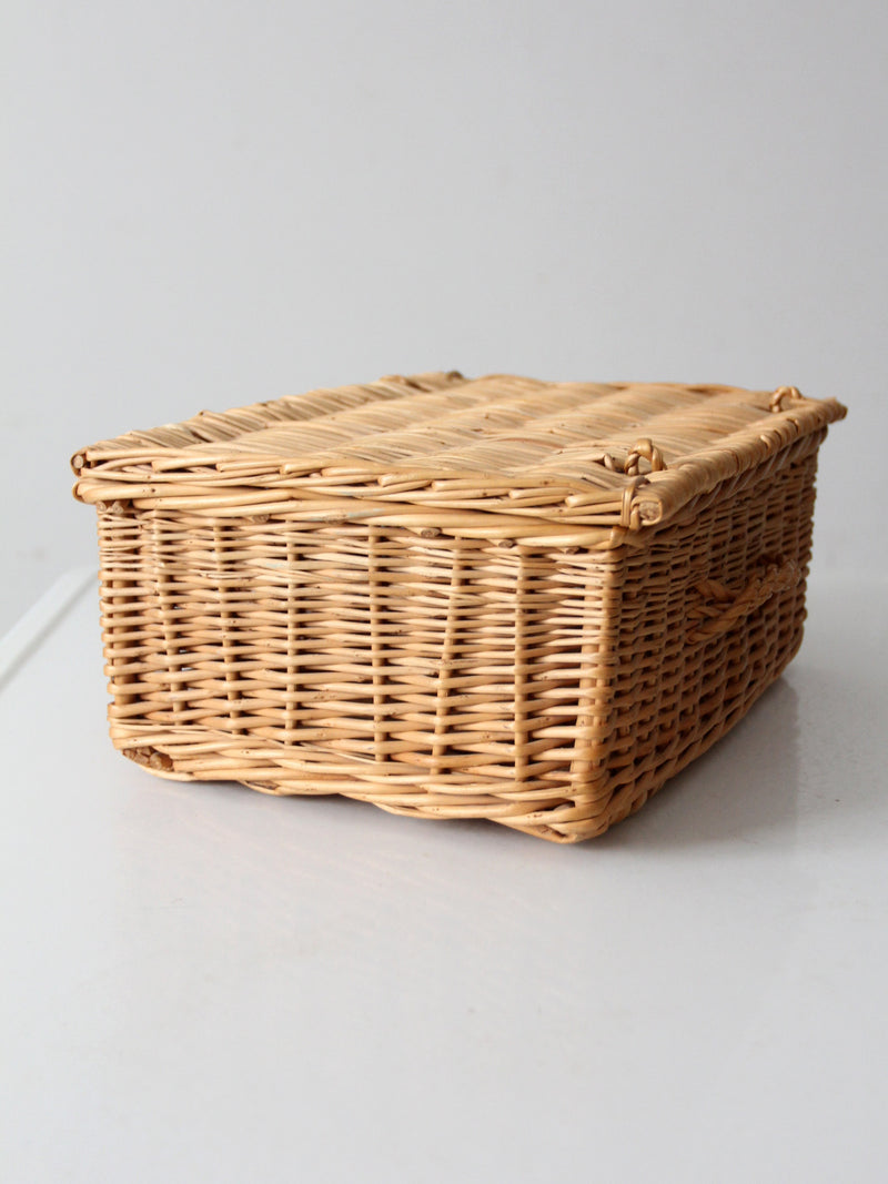 vintage woven basket box with lid