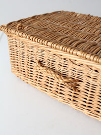 vintage woven basket box with lid