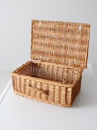 vintage woven basket box with lid