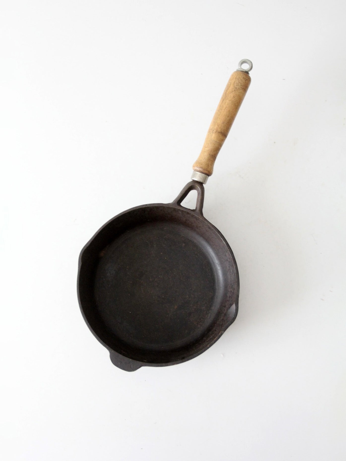 vintage cast iron pan