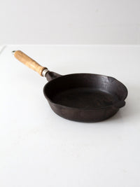 vintage cast iron pan