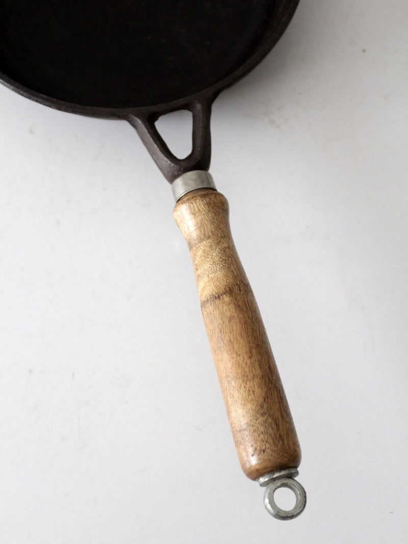vintage cast iron pan
