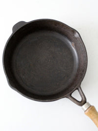 vintage cast iron pan