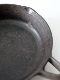 vintage cast iron pan