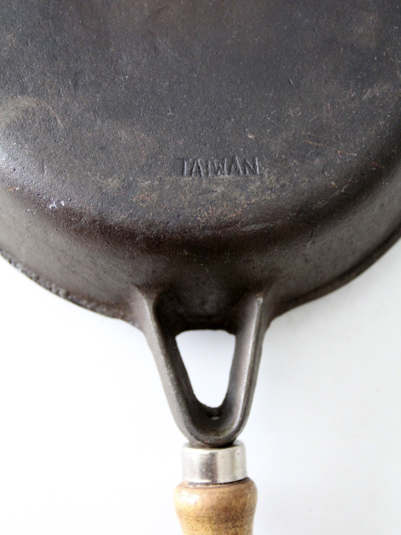 vintage cast iron pan