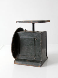 Hanson kitchen scale circa 1940s