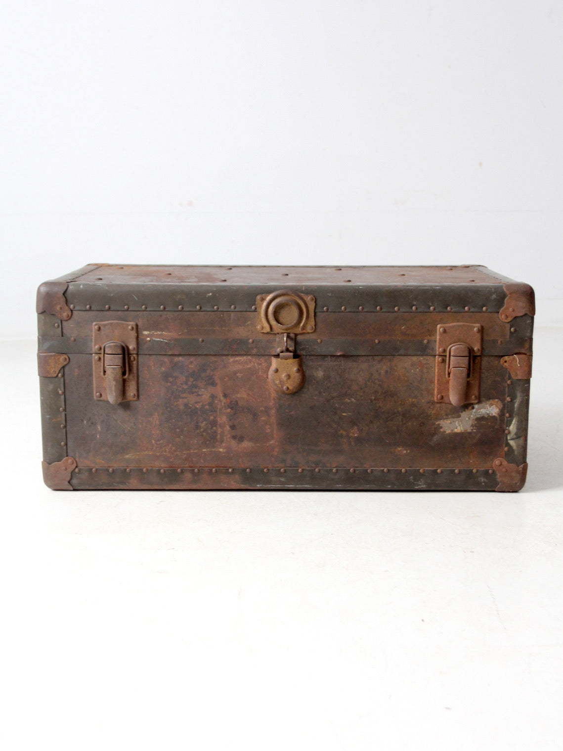 antique industrial metal trunk locker – 86 Vintage