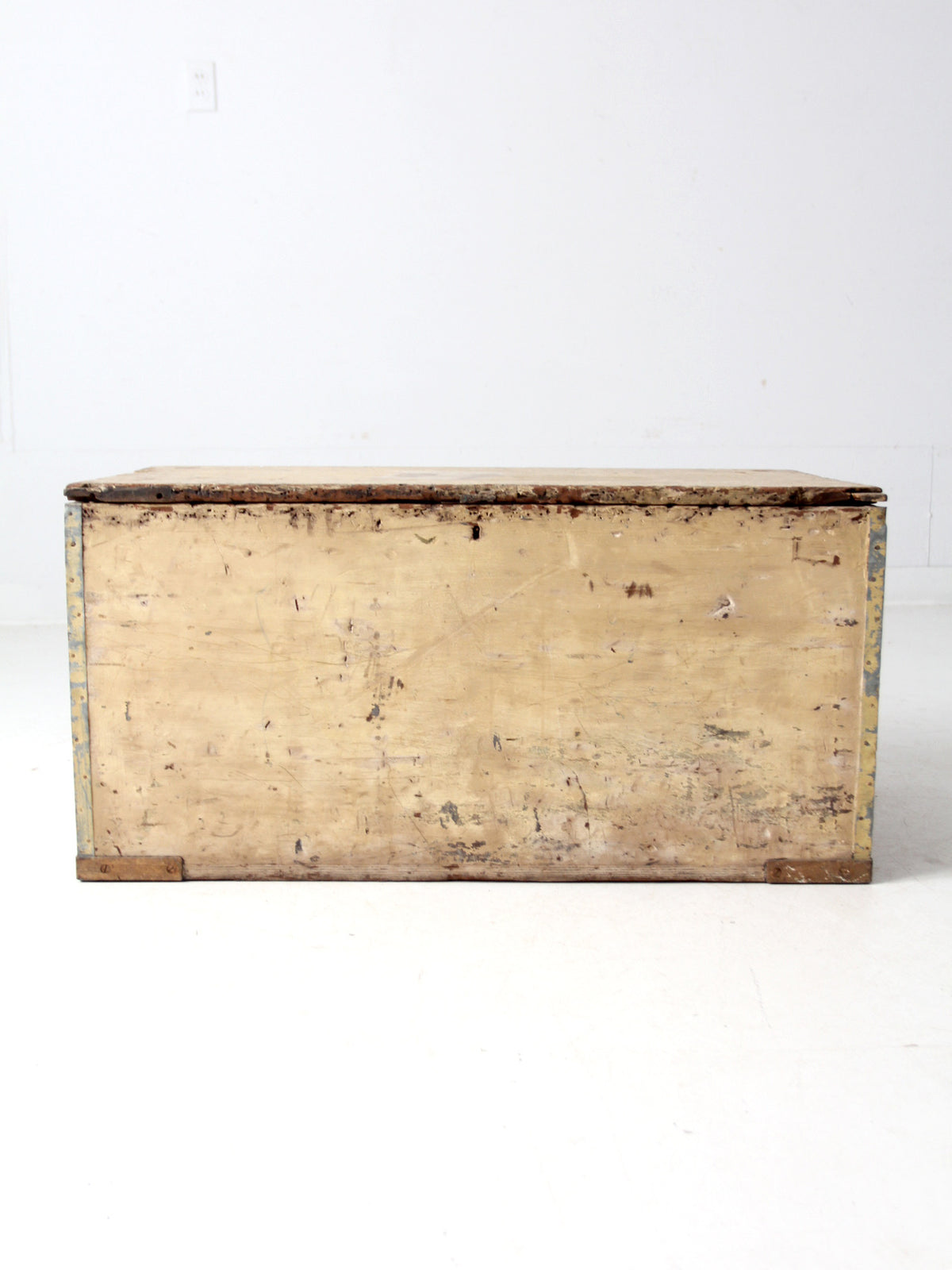 antique flat top trunk