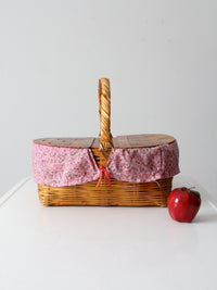 vintage picnic basket with removable floral