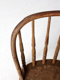 antique farmhouse Windsor spindle back chair