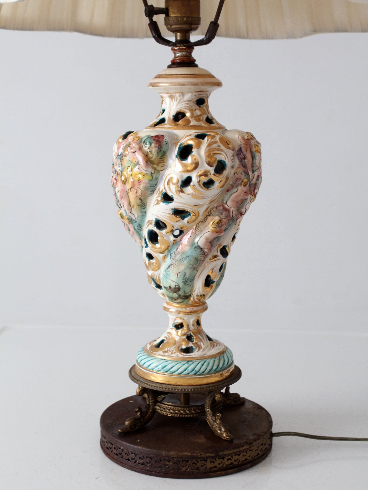 vintage Capodimonte style ceramic lamp