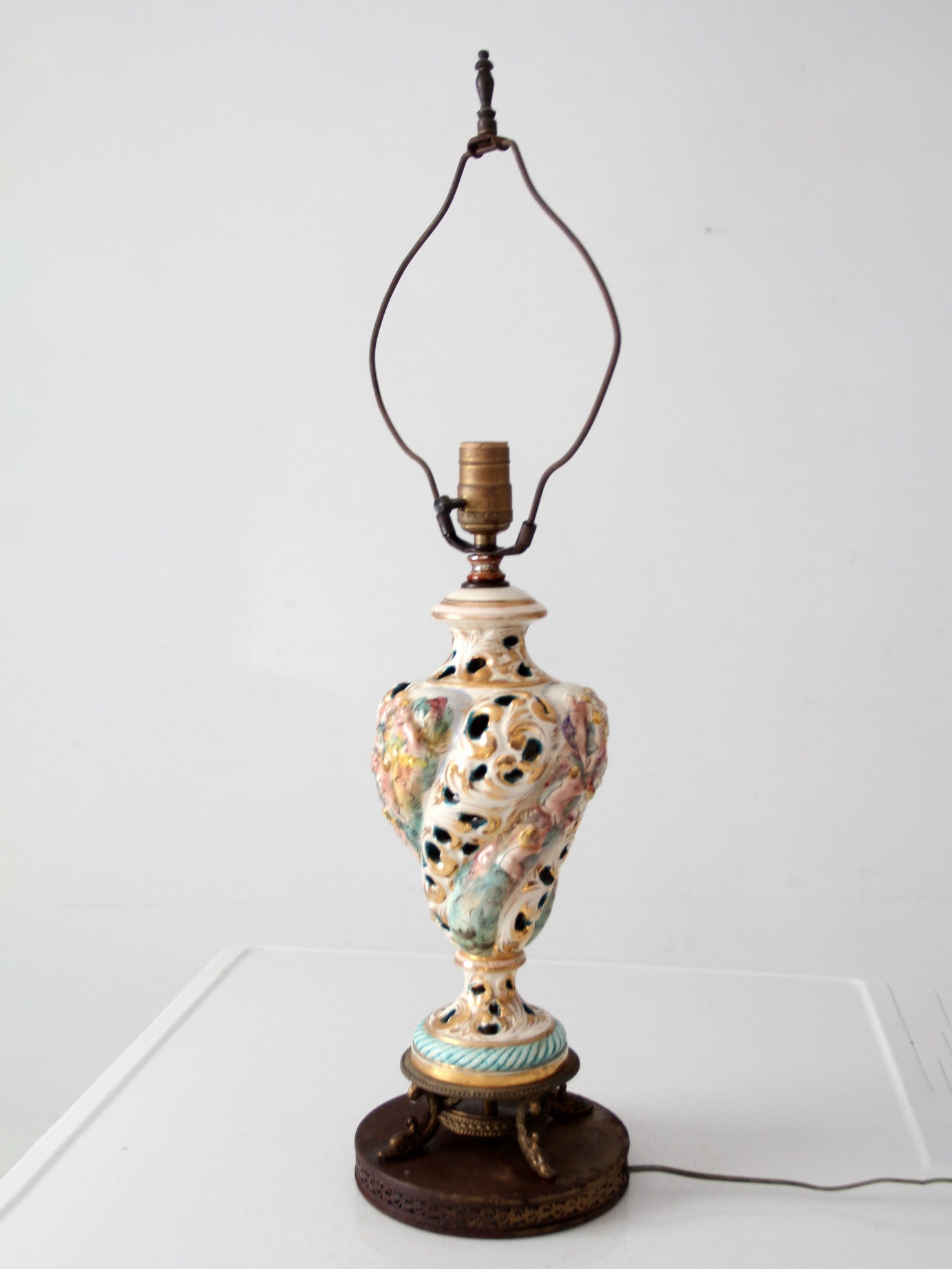 vintage Capodimonte style ceramic lamp