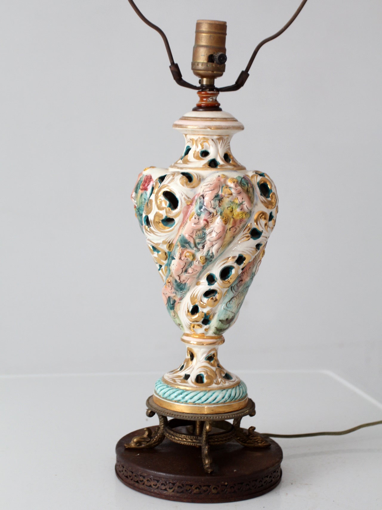 vintage Capodimonte style ceramic lamp