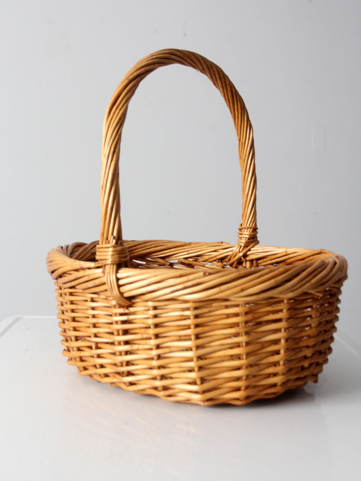 vintage wicker basket – 86 Vintage