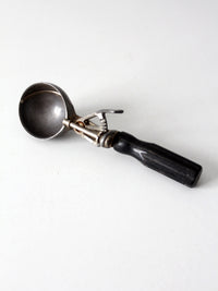vintage Peerless ice cream scoop