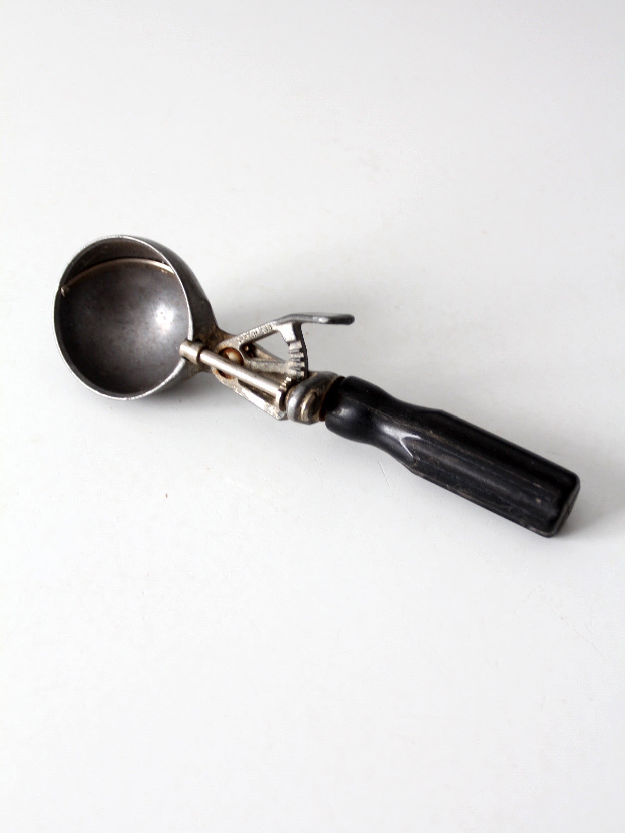 vintage Peerless ice cream scoop