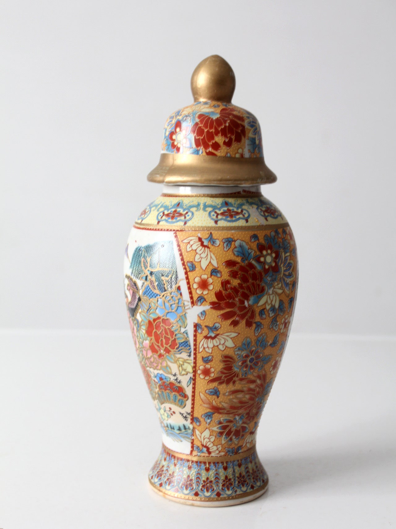 vintage Chinese porcelain ginger jar