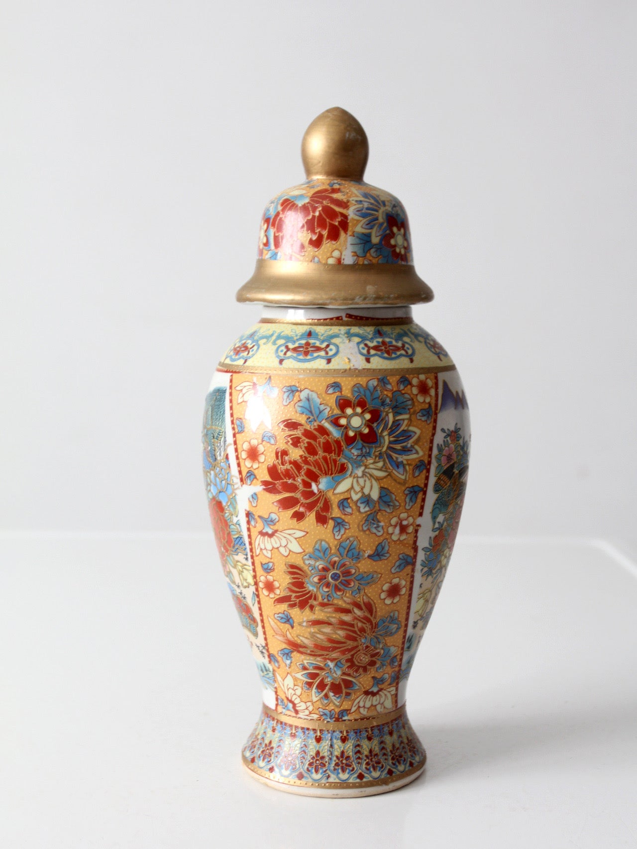 vintage Chinese porcelain ginger jar
