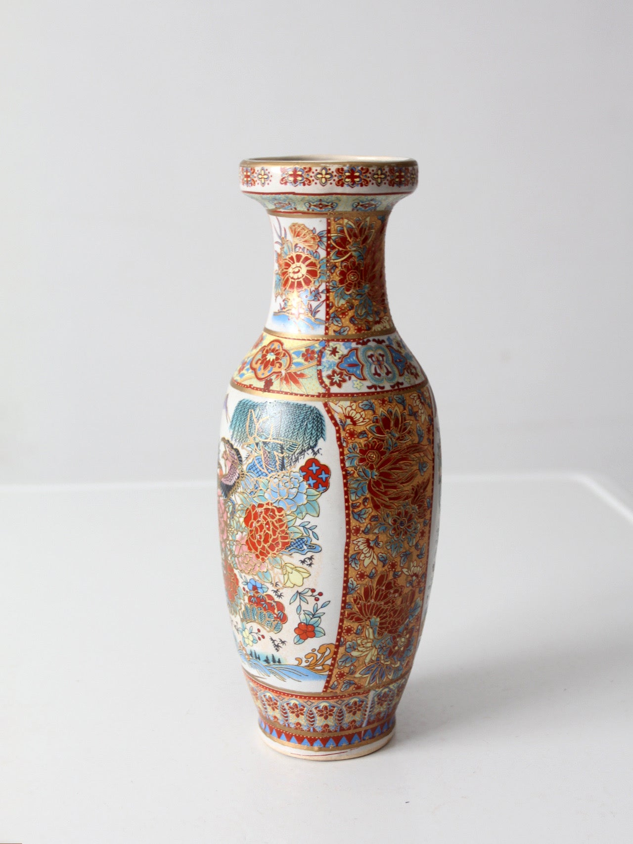 vintage Chinese Famille Rose style porcelain vase
