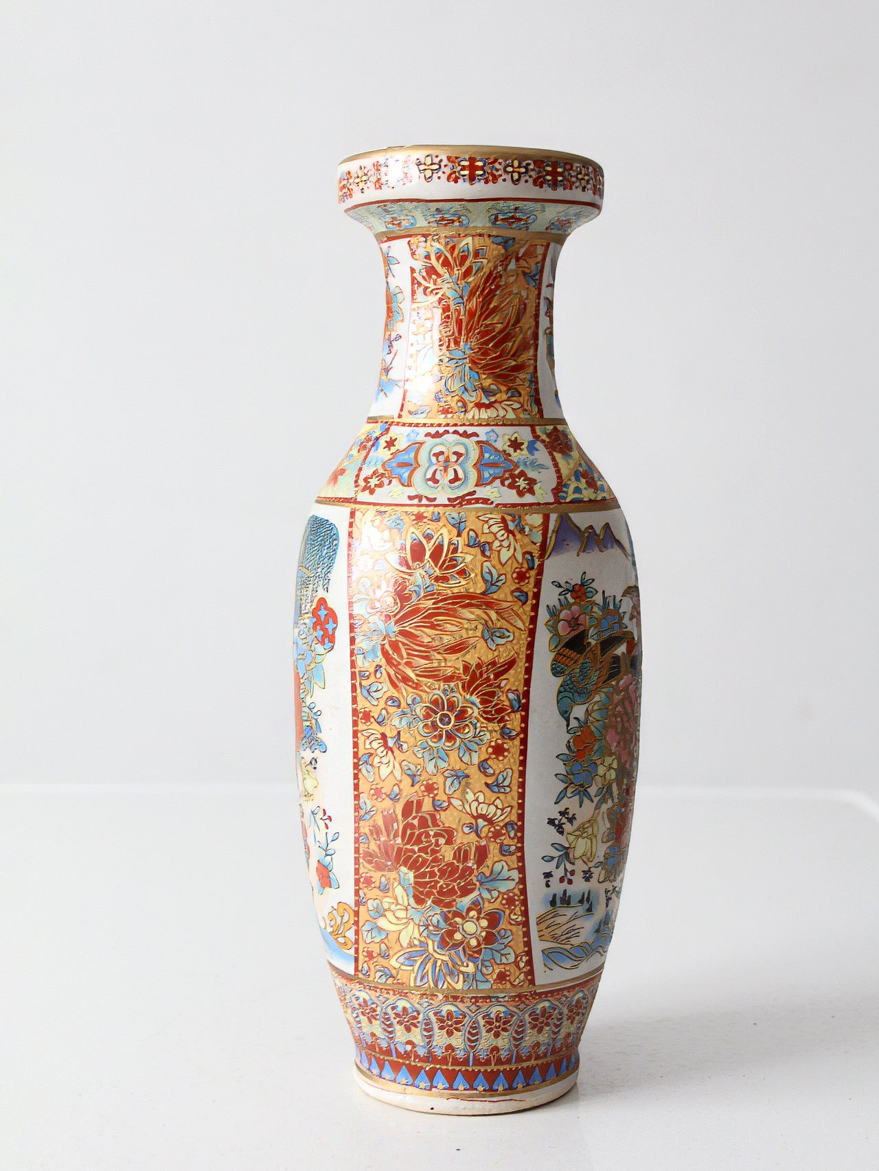 vintage Chinese Famille Rose style porcelain vase