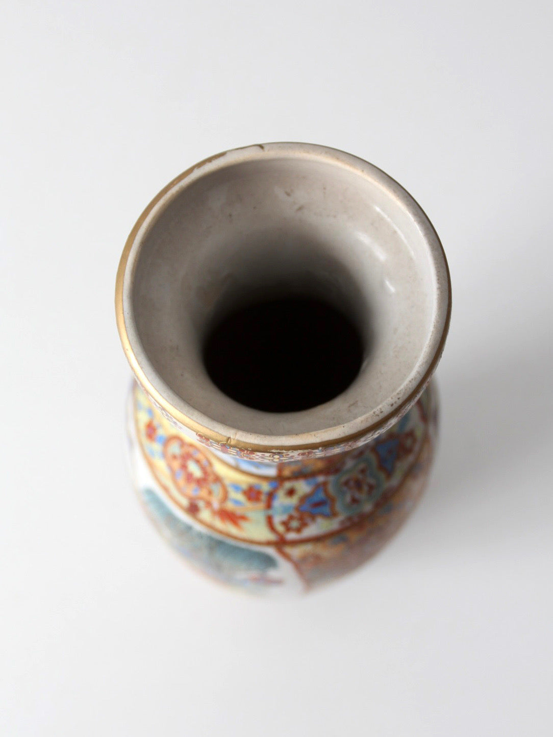 vintage Chinese Famille Rose style porcelain vase
