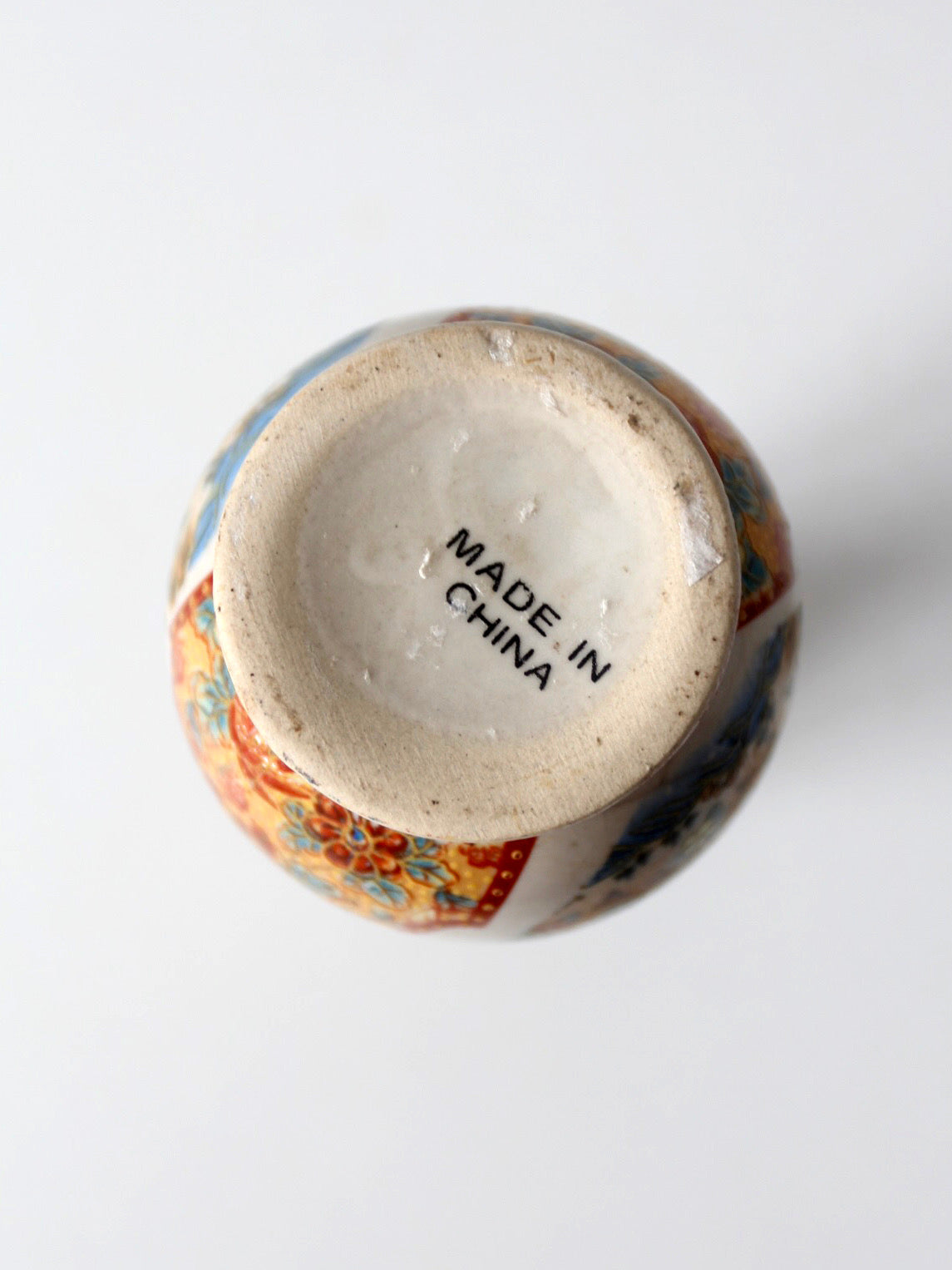 vintage Chinese Famille Rose style porcelain vase