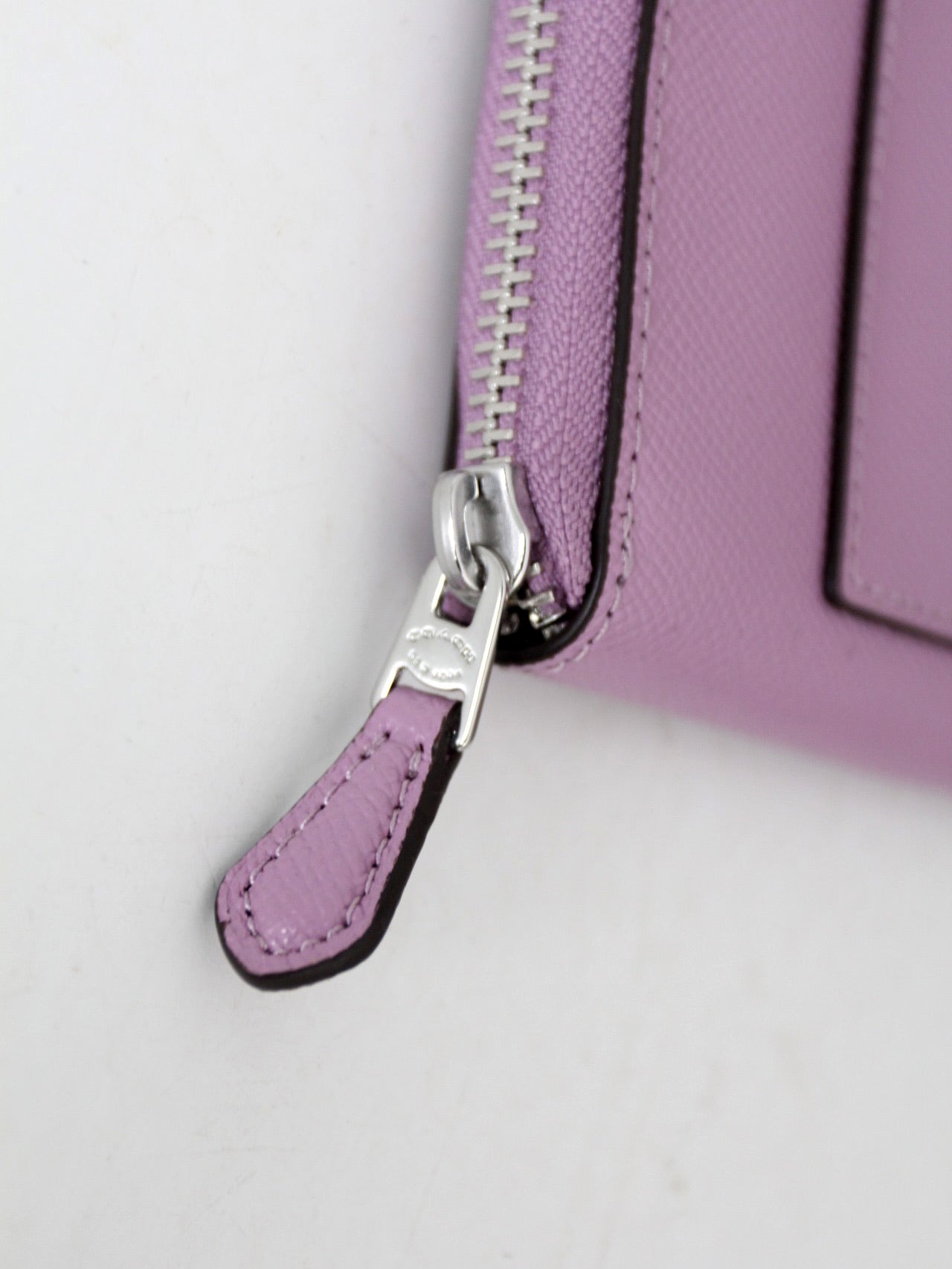 Coach violet orchid leather zip wallet