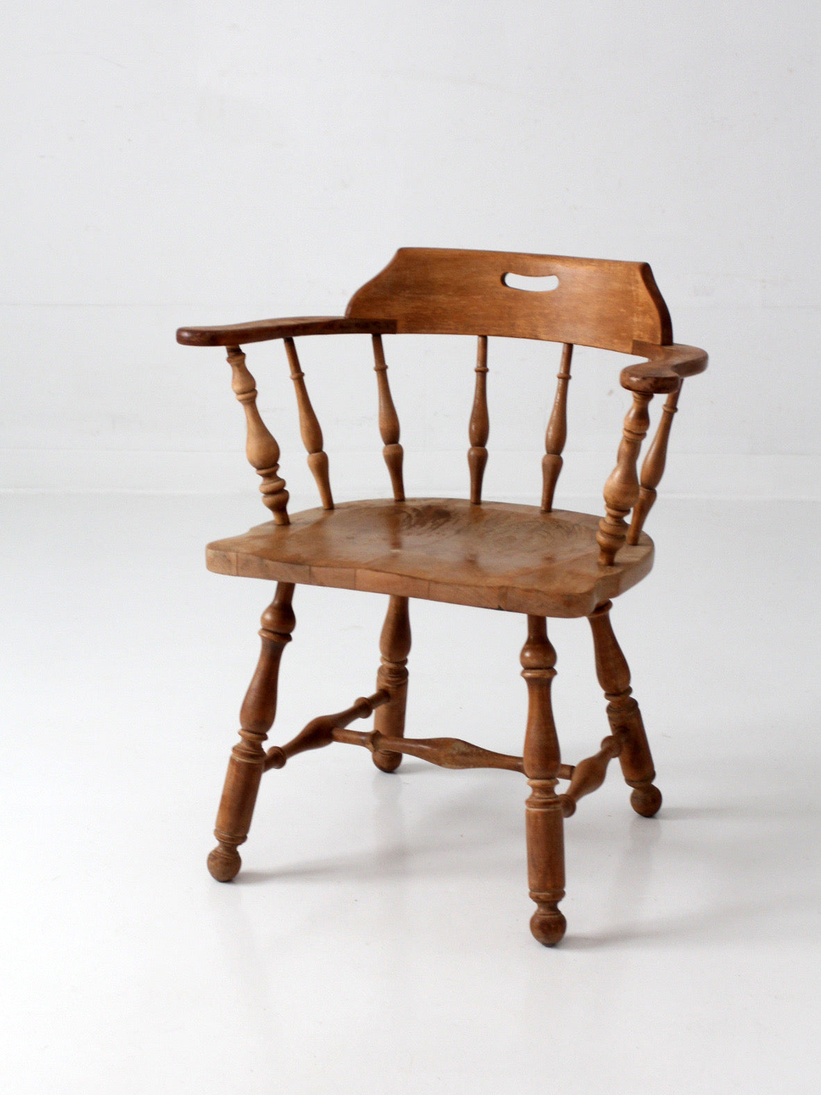 vintage Ethan Allen Windsor armchair