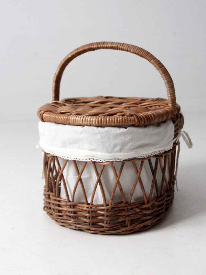 vintage wicker picnic basket