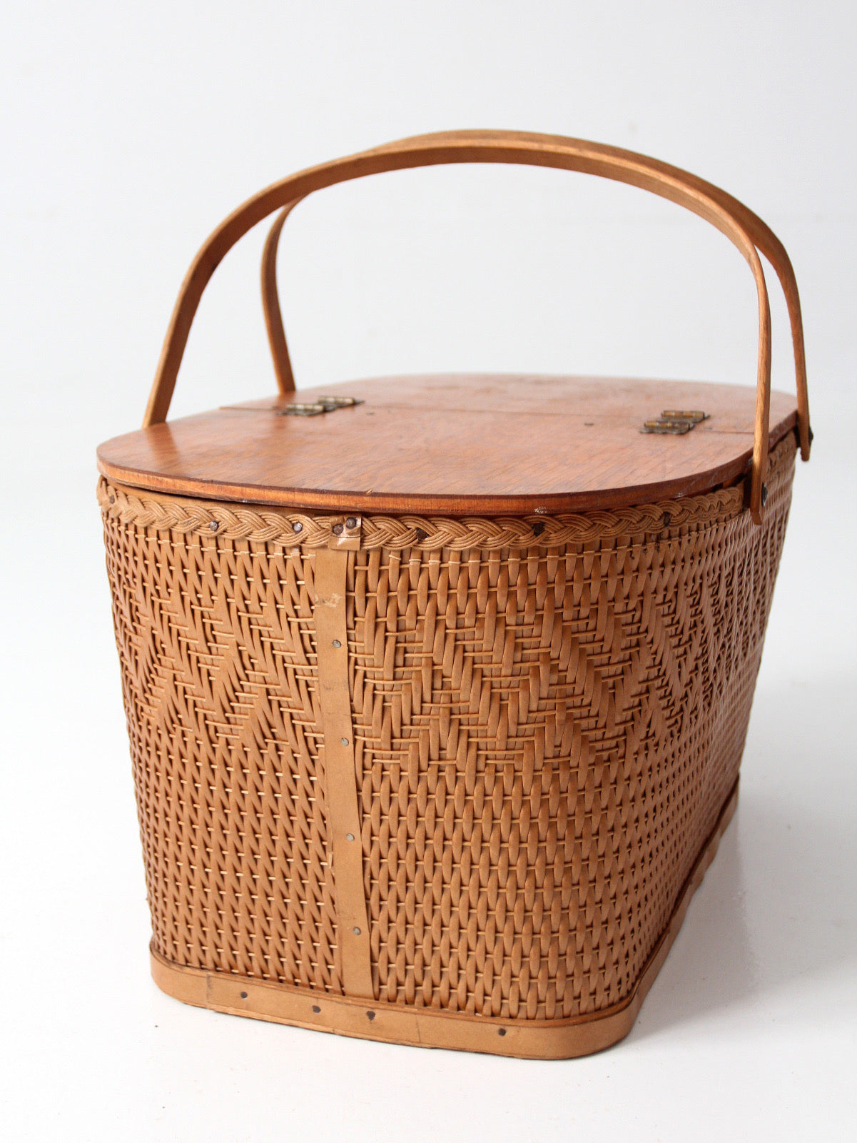 mid-century Redmon picnic basket set