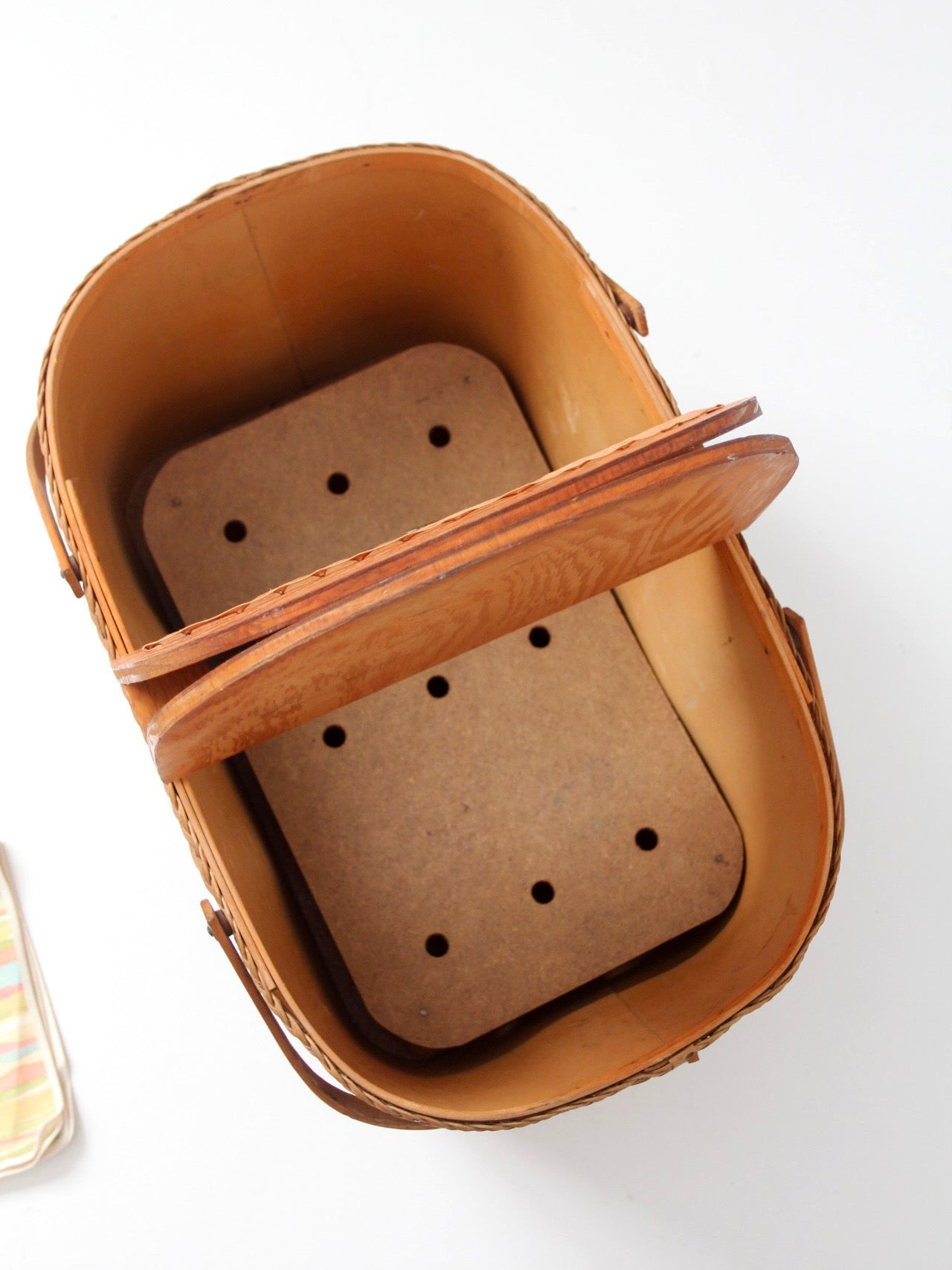 mid-century Redmon picnic basket set