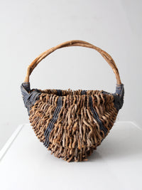 vintage buttocks basket