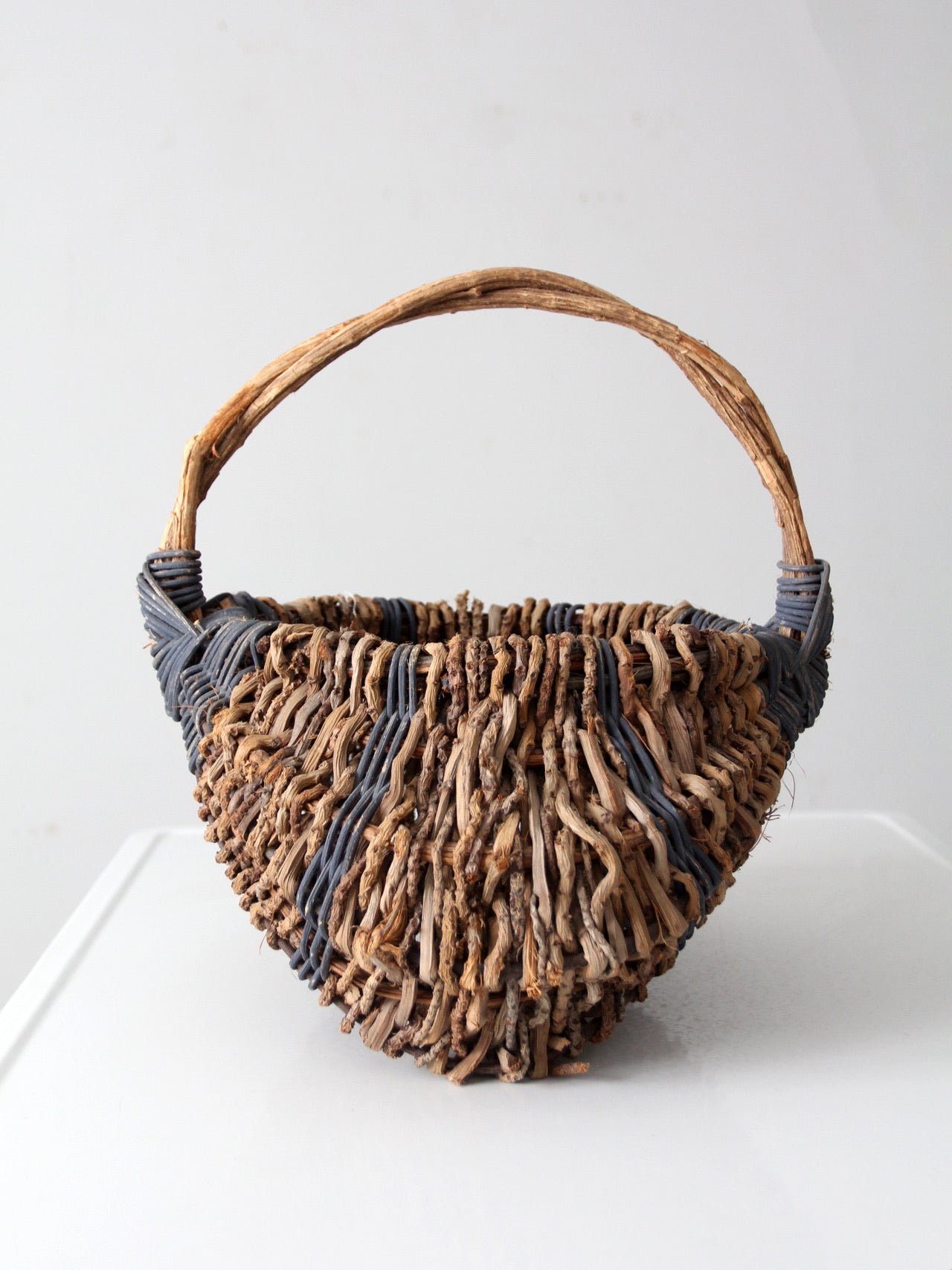 vintage buttocks basket
