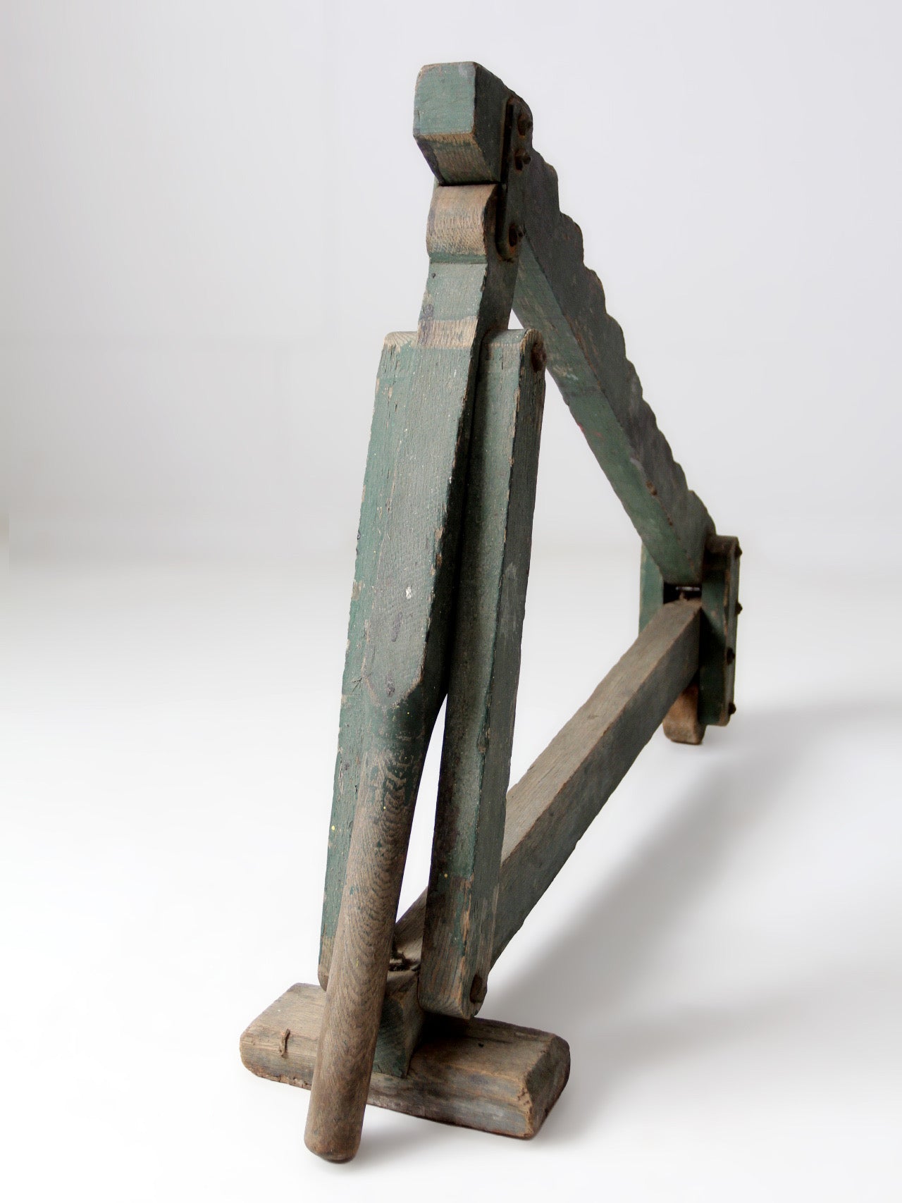 antique primitive wagon jack