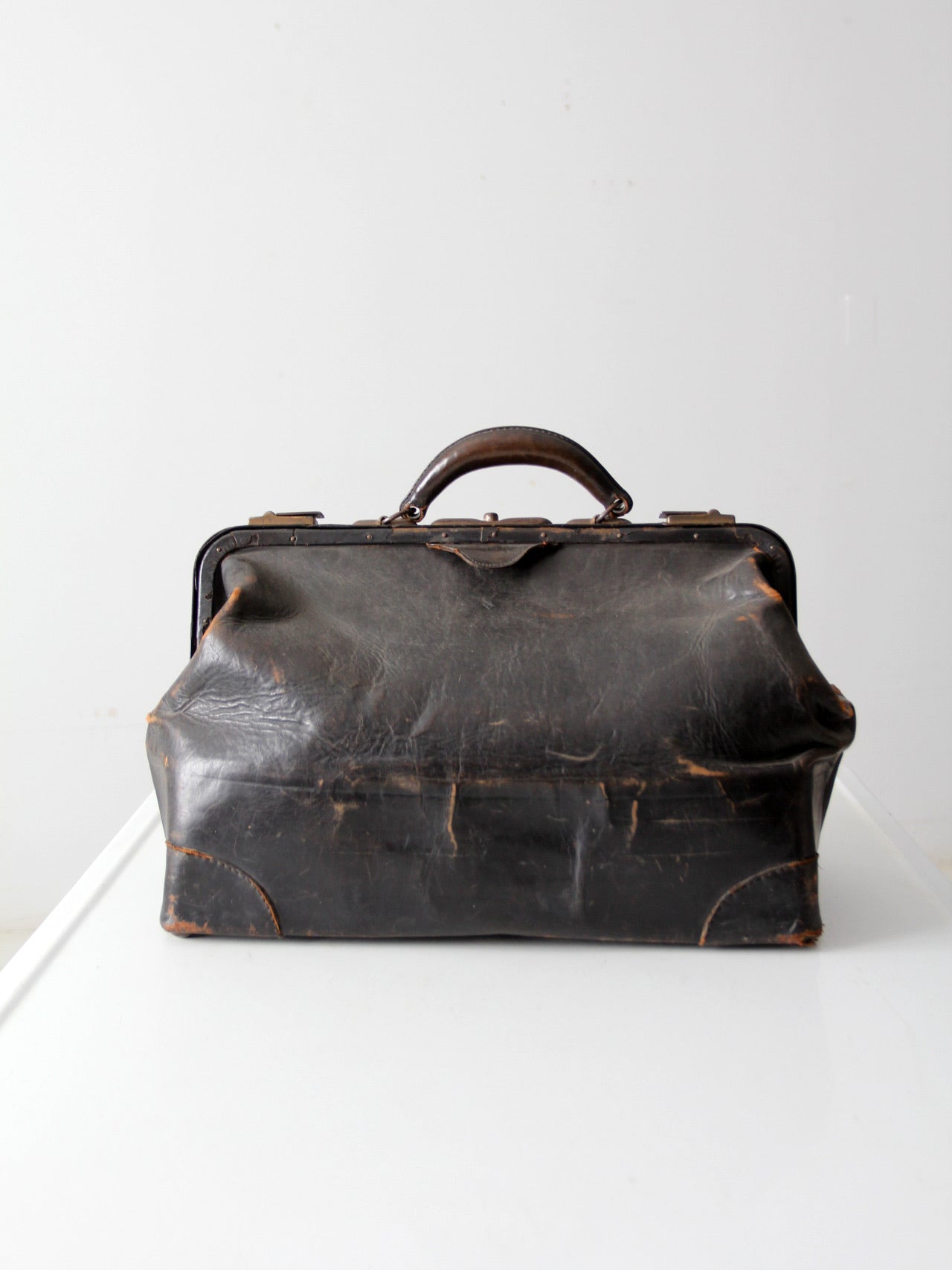 antique doctor's bag