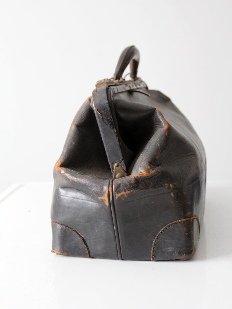 antique doctor's bag